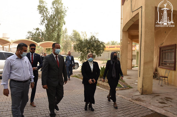 Visit of the President of the University to the College of Pharmacy